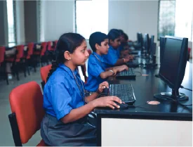 Why Choose Us - Foundations in Character